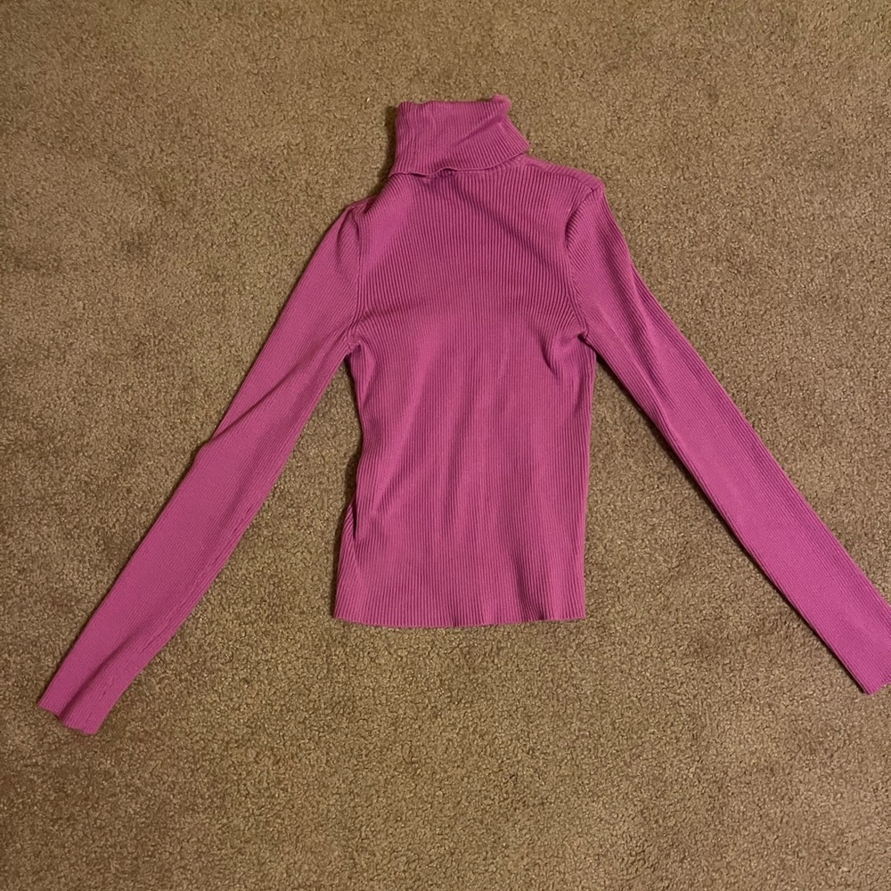 H&M hot pink fitted turtle neck.